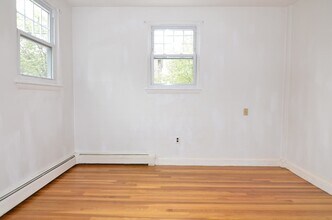 357 Charles St, Unit #1 in Malden, MA - Building Photo - Building Photo