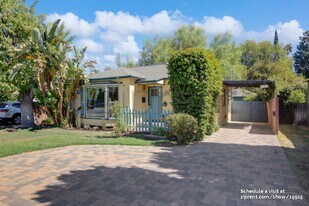 5142 Balboa Blvd in Los Angeles, CA - Building Photo