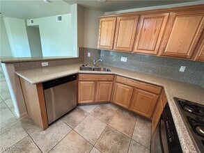 11855 Portina Dr in Las Vegas, NV - Building Photo - Building Photo