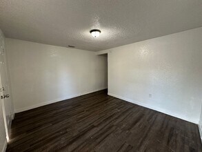 1629 W 31st St in Jacksonville, FL - Foto de edificio - Building Photo