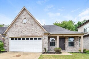 9889 Southern Oak Way in Olive Branch, MS - Building Photo
