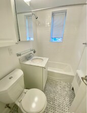 19 Alton Pl, Unit J-22 in Brookline, MA - Building Photo - Building Photo