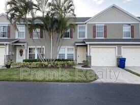 13224 Thoroughbred Loop in Largo, FL - Building Photo