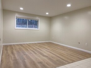 176 Maple Ave in Rutland, MA - Building Photo - Building Photo