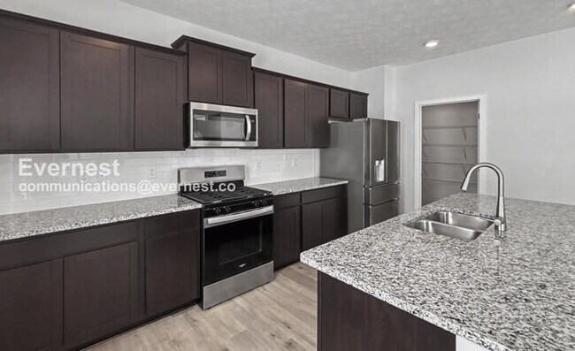 982 Allegro Dr in Reynoldsburg, OH - Building Photo - Building Photo