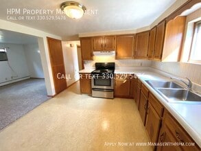 524 Emerson Ave NW in North Canton, OH - Building Photo - Building Photo