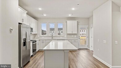 15071 Jaxton Sq Ln in Haymarket, VA - Building Photo - Building Photo