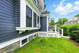 49 Saint John St, Unit 3 in Boston, MA - Building Photo - Building Photo