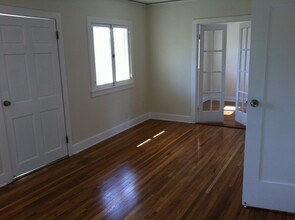 3339 W 27th St, Unit 2 in Los Angeles, CA - Foto de edificio - Building Photo