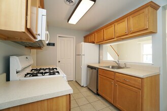 223 Harvest Ct in Vernon Hills, IL - Building Photo - Building Photo
