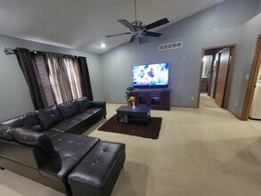 3230 Saint Bernard Cir in Columbus, OH - Building Photo - Building Photo