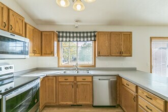 1008 Oak St in Farmington, MN - Building Photo - Building Photo