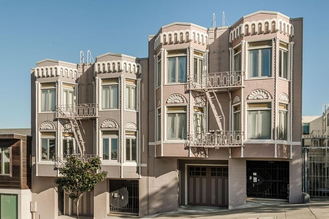 property at 1119 Dolores St