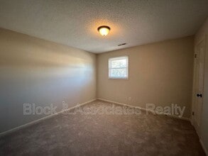 802 Timberline Dr SE in Winston-Salem, NC - Building Photo - Building Photo