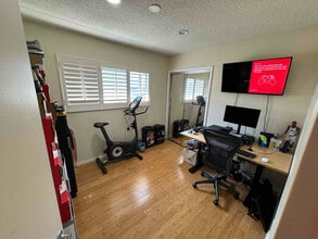 1630 Griffith Park Blvd, Unit 1 in Los Angeles, CA - Building Photo - Building Photo
