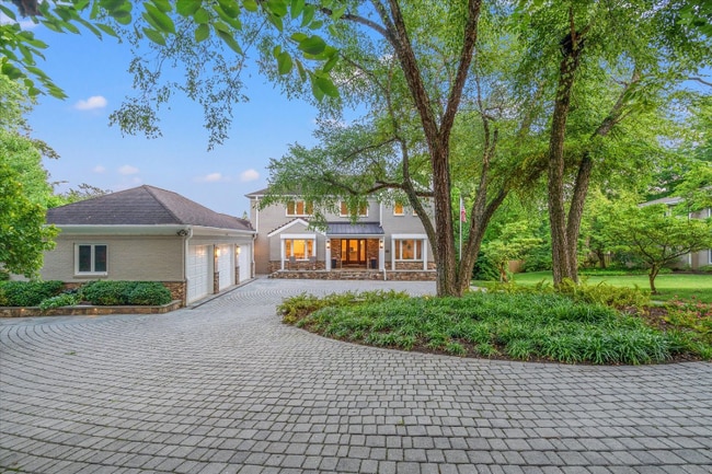 property at 1404 Coventry Ln