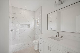 8001 Leonardo St in Sebring, FL - Building Photo - Building Photo