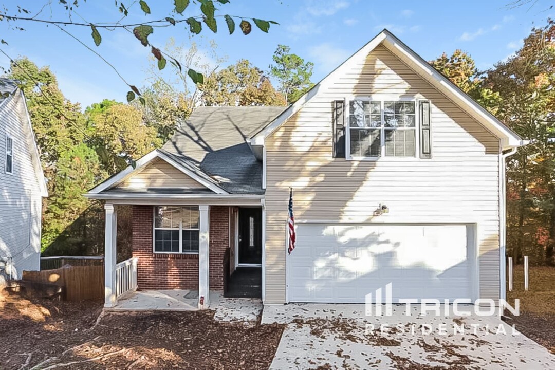 2774 Warhorse Pl in Douglasville, GA - Building Photo