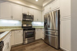 3750 Jellyfish Ln in Oxnard, CA - Building Photo - Building Photo