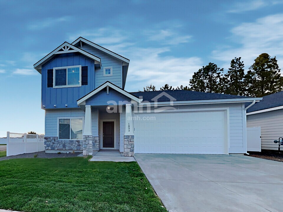 1893 N Montgomery Way in Meridian, ID - Building Photo