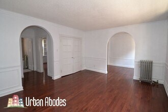 547 W Surf St, Unit A in Chicago, IL - Building Photo - Building Photo