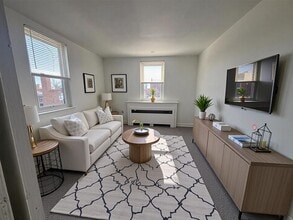 4555 Bleigh Ave in Philadelphia, PA - Building Photo - Building Photo