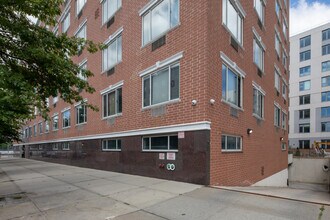 Hallets Cove in Long Island City, NY - Building Photo - Building Photo