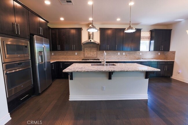 3294 Ledgewood Cir in Riverside, CA - Building Photo - Building Photo