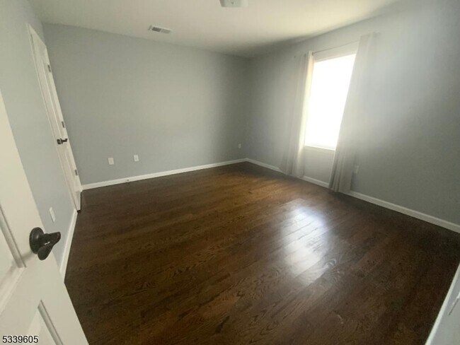 1063 North Ave-Unit -2 in Elizabeth, NJ - Building Photo - Building Photo