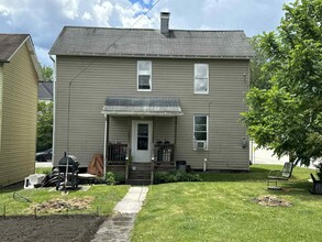 58 3rd Ave in Scottdale, PA - Building Photo - Building Photo