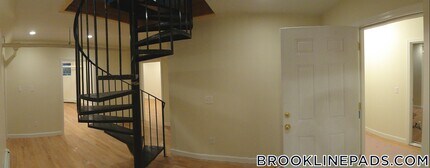 16 Euston St in Brookline, MA - Foto de edificio - Building Photo