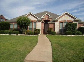 1019 Manchester Dr in Mansfield, TX - Building Photo