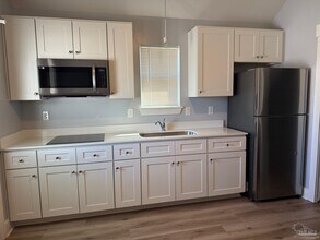 2051 W Blount St in Pensacola, FL - Building Photo - Building Photo