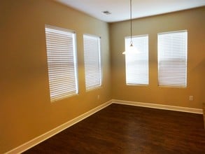 1009 Turtle Dove Ln in Ladson, SC - Foto de edificio - Building Photo