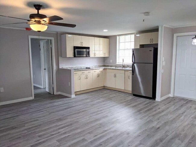 206 Danley Dr
