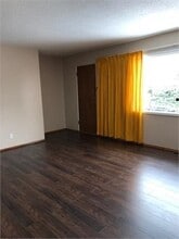 9502-9105 105 Ave in Grande Prairie, AB - Building Photo - Building Photo