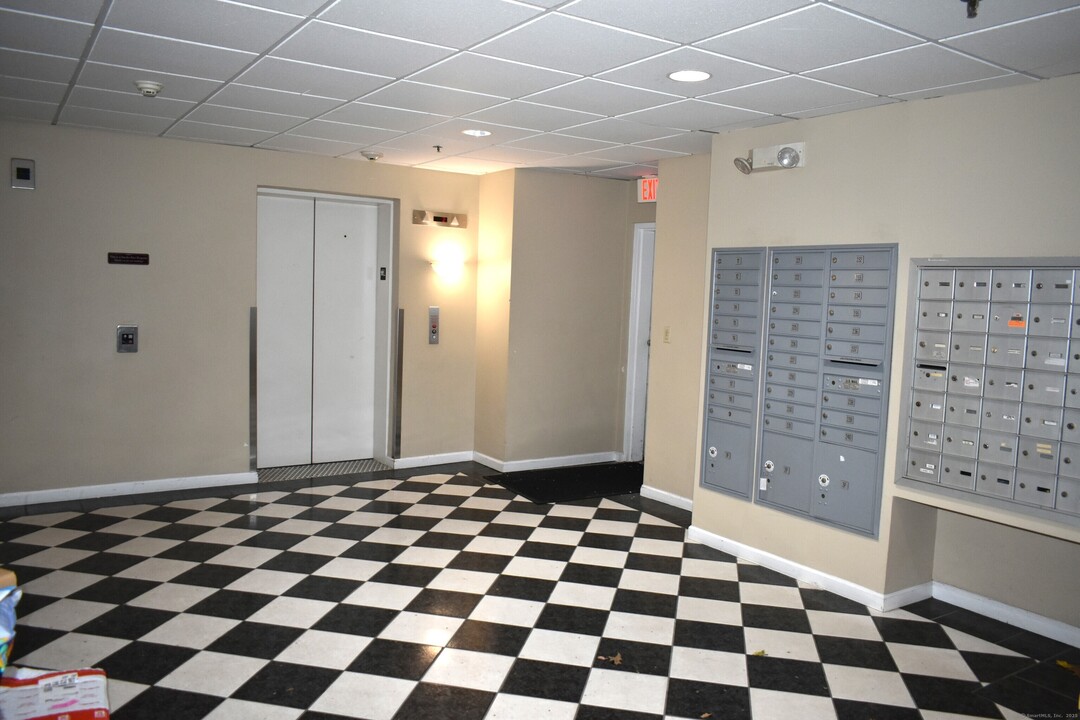 2660 North Ave in Bridgeport, CT - Building Photo