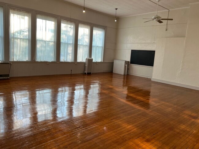 105 Whipple Rd, Unit #3