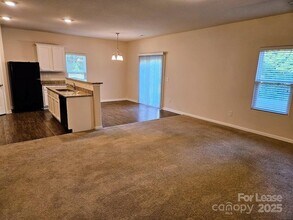 8119 Paw Club Dr in Charlotte, NC - Building Photo - Building Photo