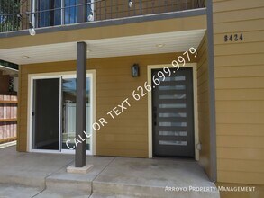 8424 Grenoble St in Los Angeles, CA - Foto de edificio - Building Photo