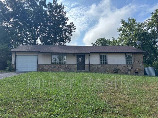 property at 6436 Tewksbury Dr NW