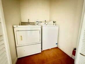369 Danforth Ave in Jersey City, NJ - Building Photo - Building Photo