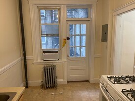 131 Washington St in Boston, MA - Building Photo