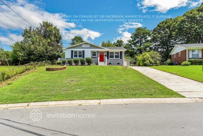 4420 Birkdale Dr in Charlotte, NC - Foto de edificio - Building Photo