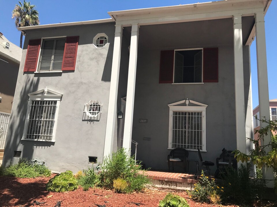 2617 W 42nd St in Los Angeles, CA - Building Photo