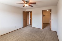 MEADOW WOOD in Lincoln, NE - Building Photo - Building Photo