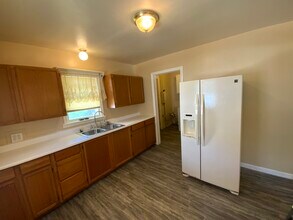 409 Chester Ave in Danville, IL - Building Photo - Building Photo