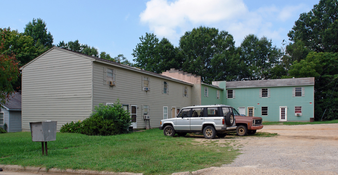 1450 Sawyer Rd in Raleigh, NC - Building Photo