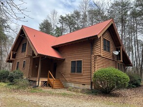1420 Old Mush Creek Rd in Travelers Rest, SC - Building Photo - Building Photo