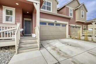 8991 Hightower St in Parker, CO - Foto de edificio - Building Photo